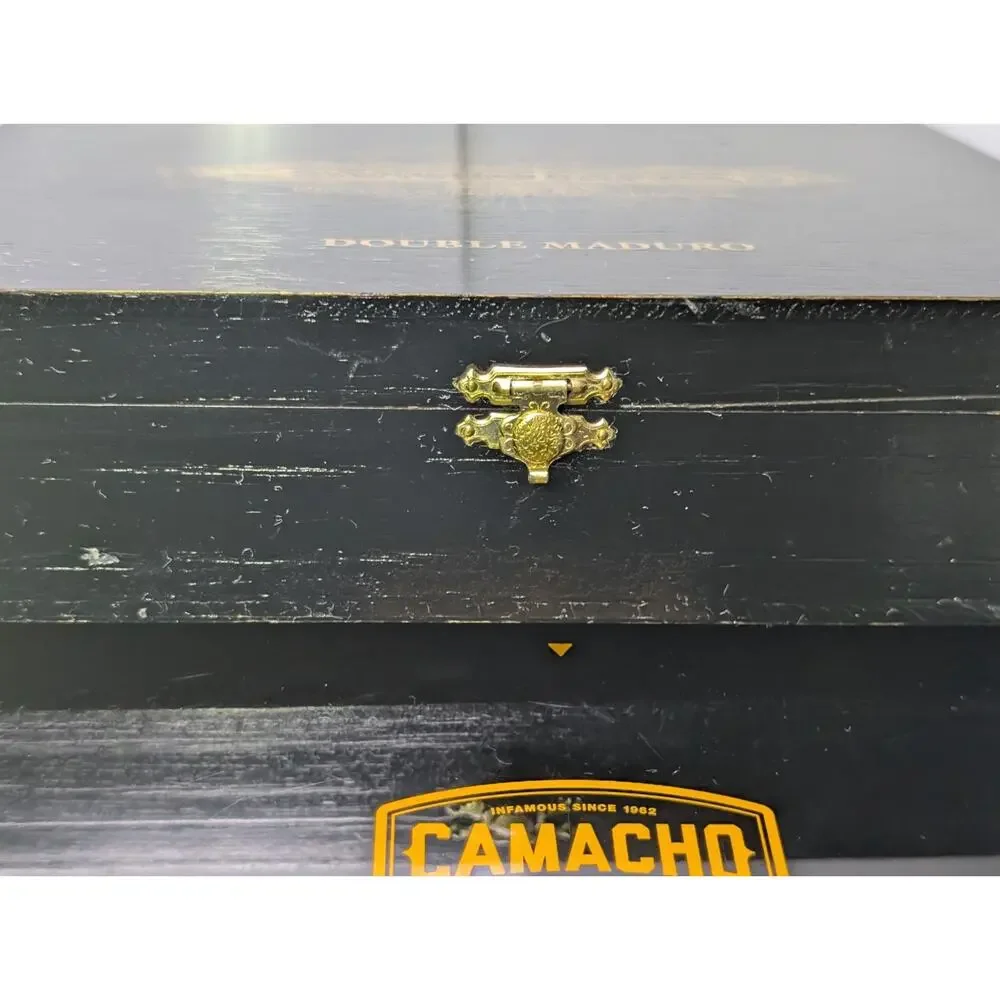 Lot of 4 Empty Wooden Cigar Boxes Romeo y Julieta Camacho Sancho Panza Tabak
